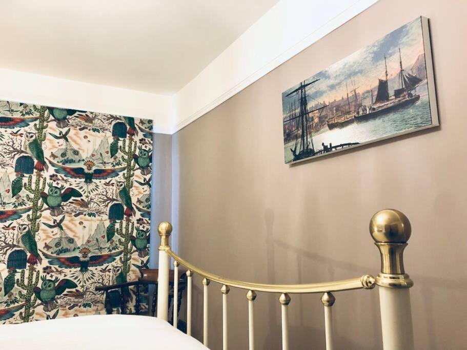 The Pirate'S Palace, Whitby - Elegant, Comfy, Fun Exterior photo